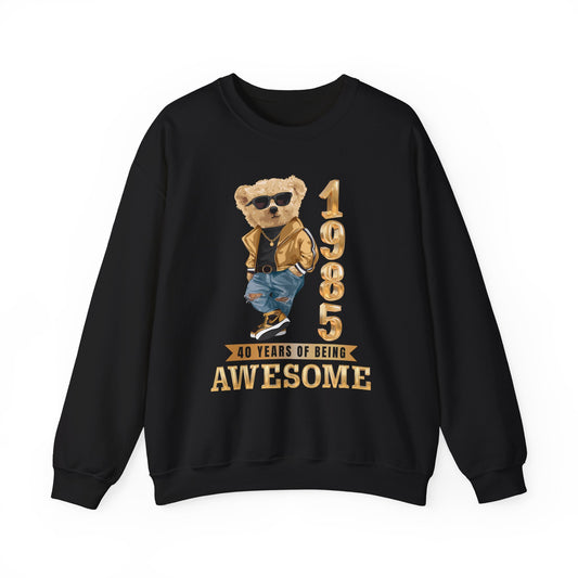 1985 40 YEARS OF BEING AWESOME HEAVY BLEND SWEATSHIRT